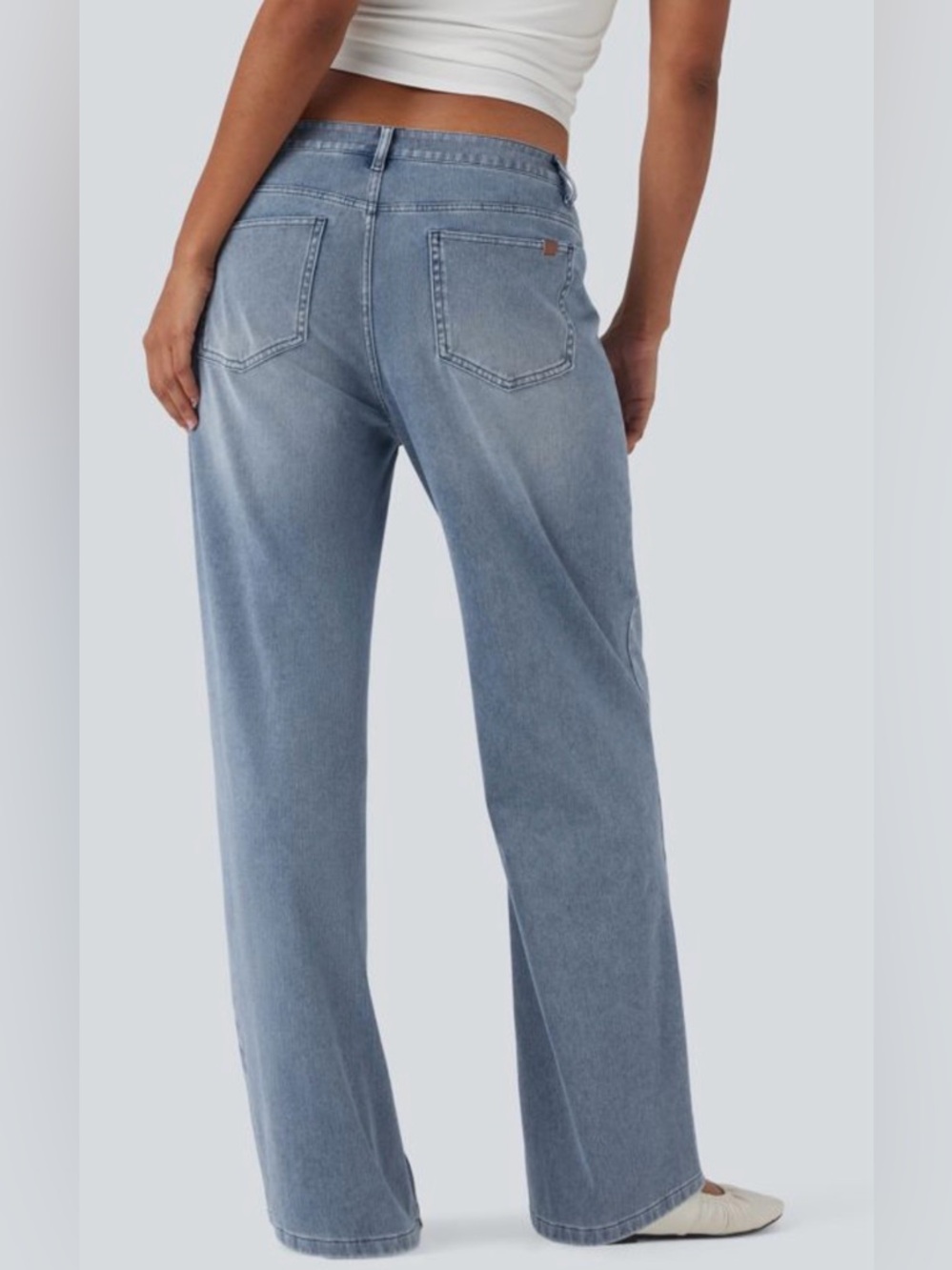 Halara Flex Mid Rise Straight Leg Casual
Jeans with Pockets (large) - Picture 2 of 8